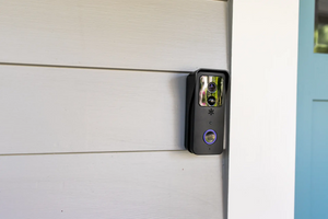 Door Ringer Intelligent Video Doorbell with Battery and Charger - Stereotech